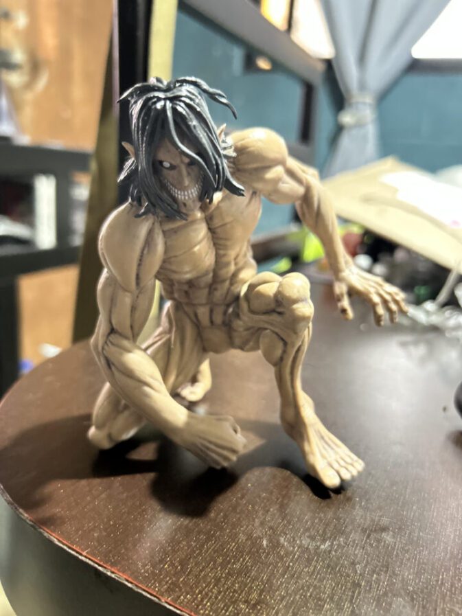 Figura Eren Jaeger titan