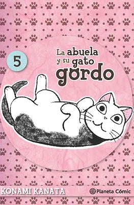 La abuela y su gato gordo 05